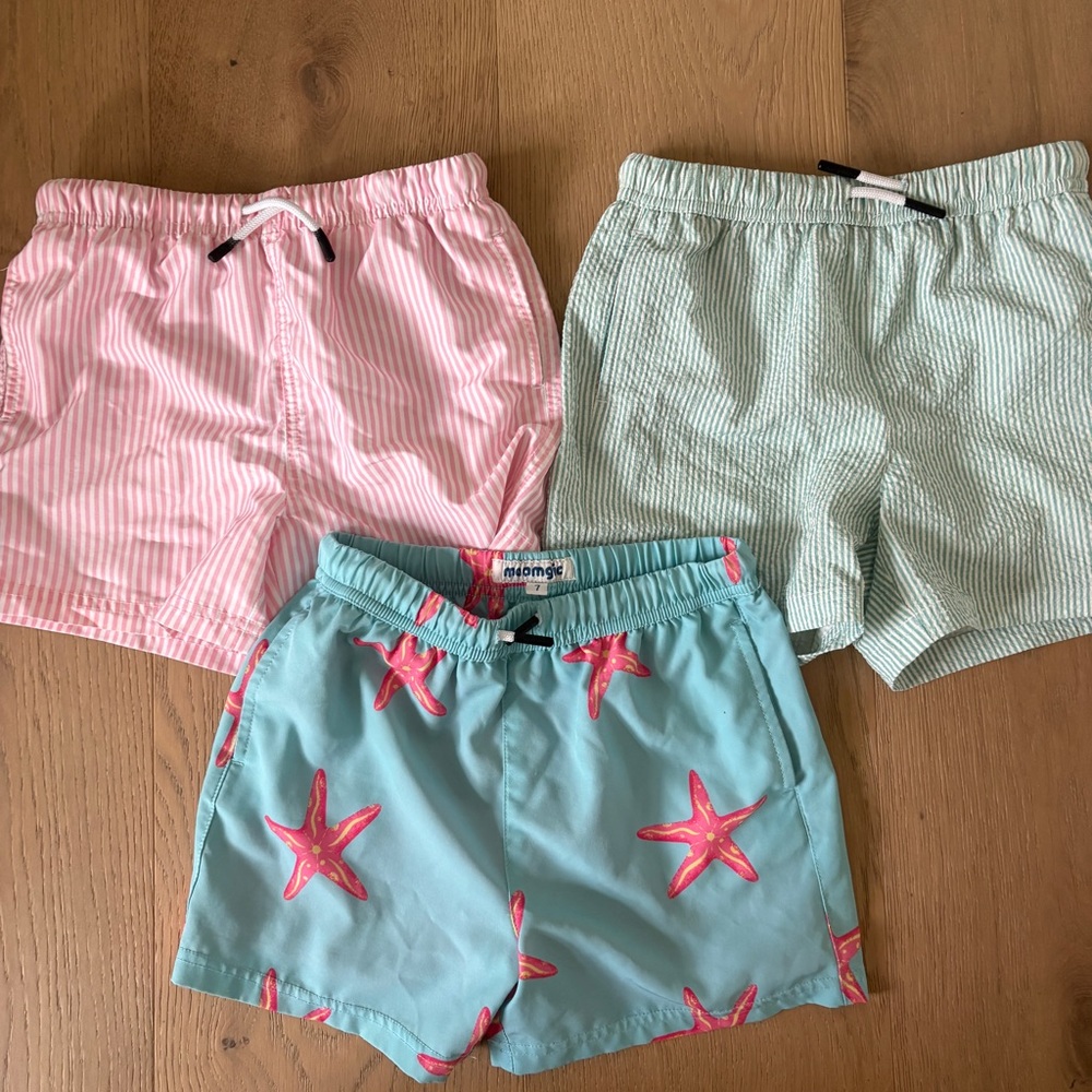3 maamgic swim trunks size 7